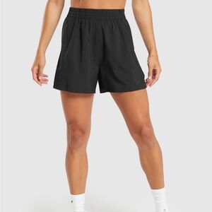 [SOLD] NWT Gymshark Woven Pocket Shorts